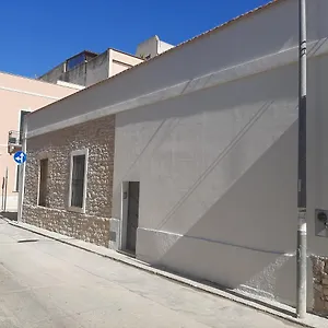 https://la-casetta-di-pietra.sicilyhotelsitaly.net